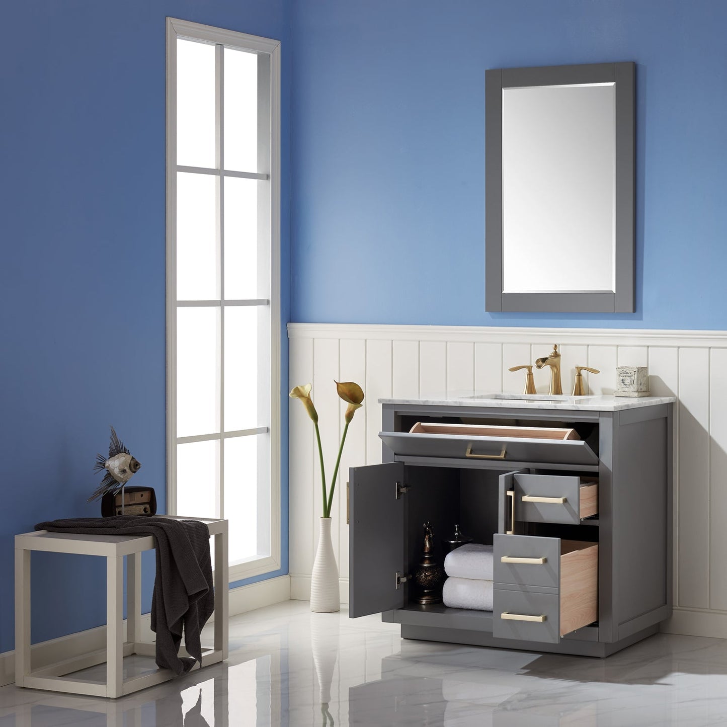 Ivy 36" Single Vanity with Top
