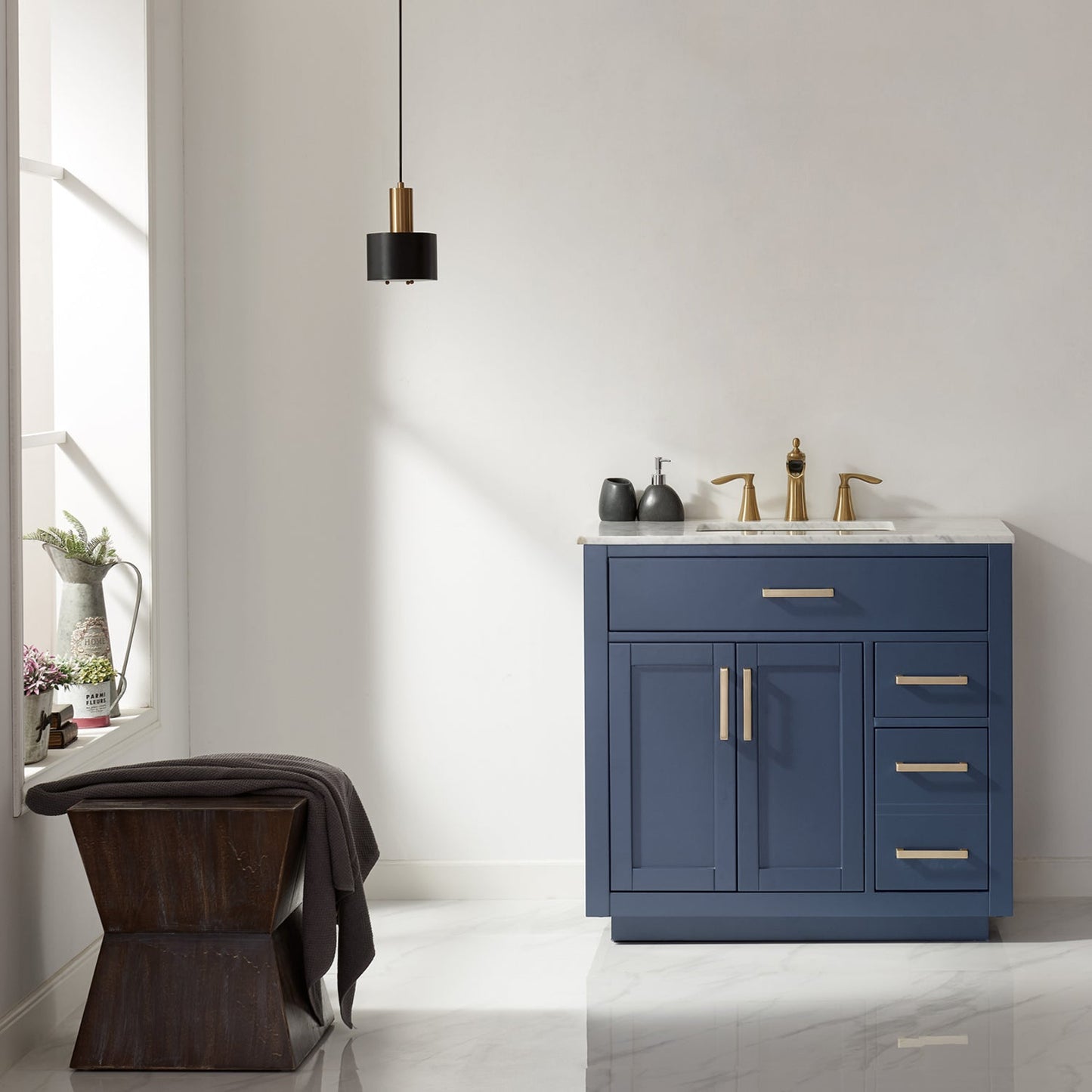 Ivy 36" Single Vanity with Top