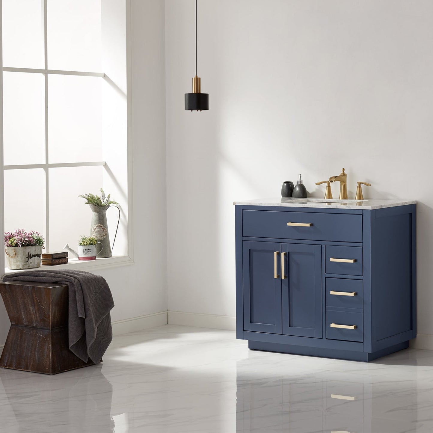 Ivy 36" Single Vanity with Top