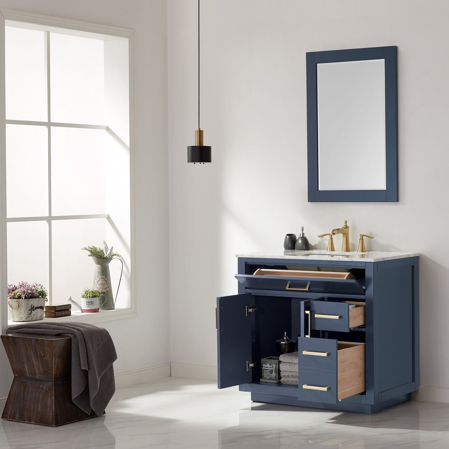 Ivy 36" Single Vanity with Top