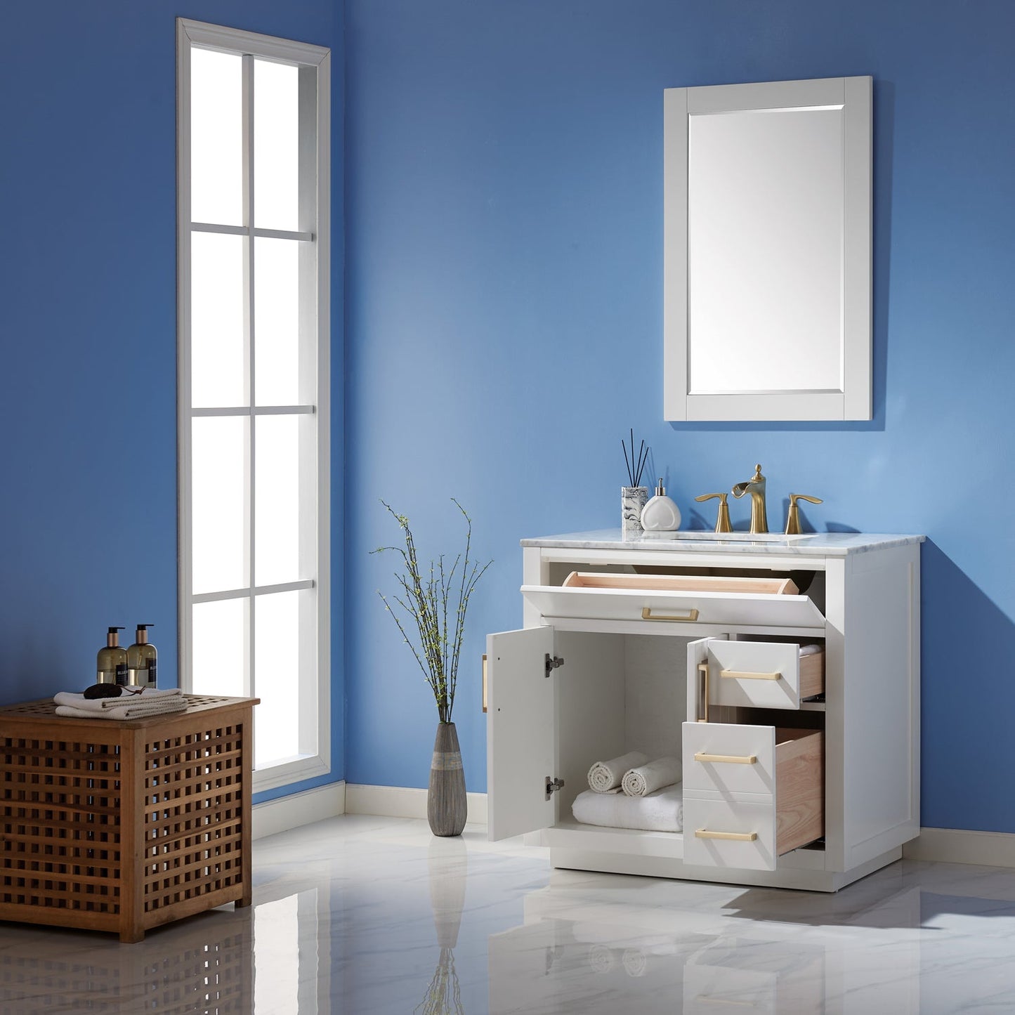 Ivy 36" Single Vanity with Top