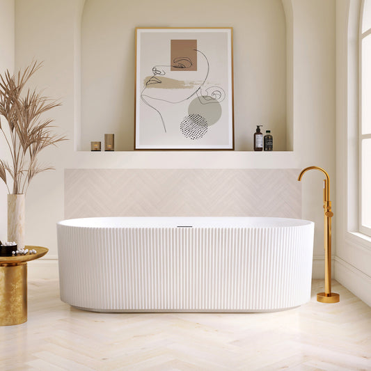 Vinnova Linyi 66.9" x 31.5" Soaking Bathtub