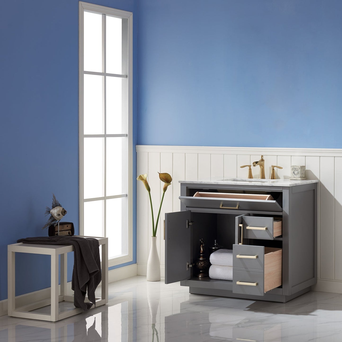 Ivy 36" Single Vanity with Top