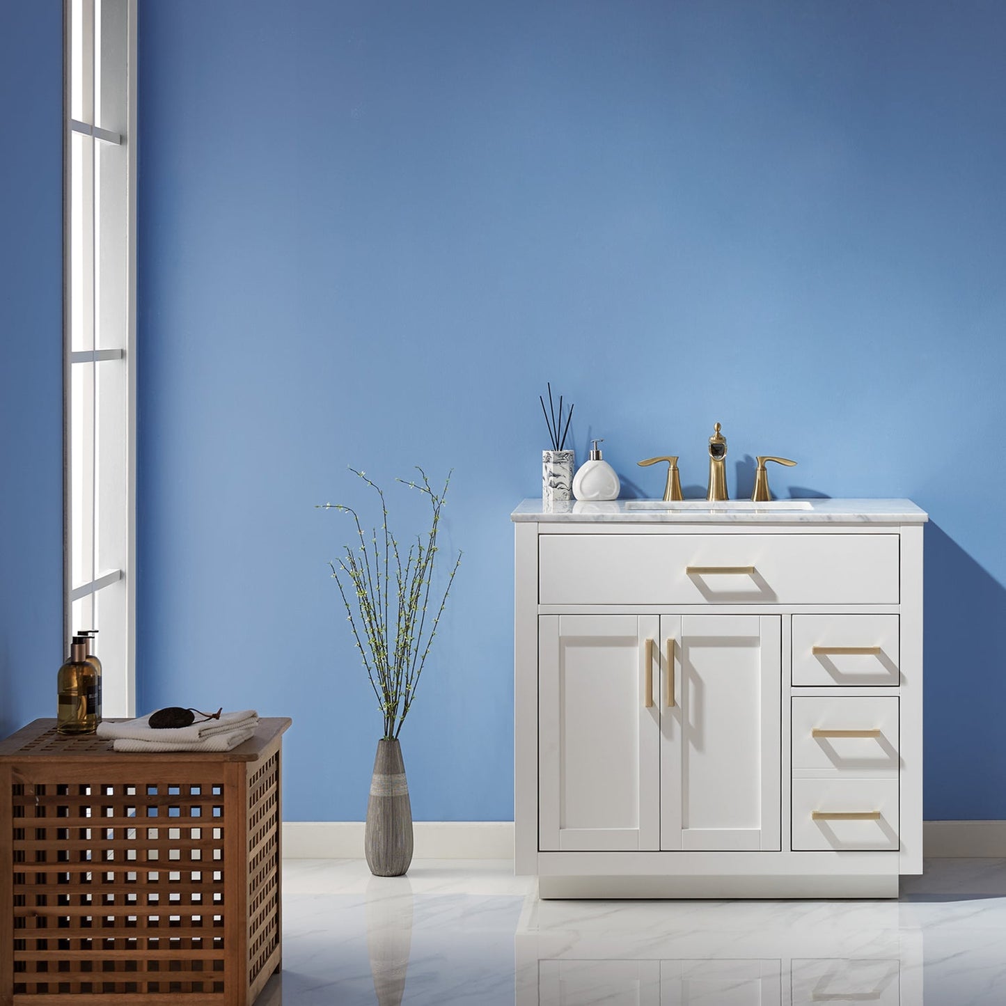 Ivy 36" Single Vanity with Top