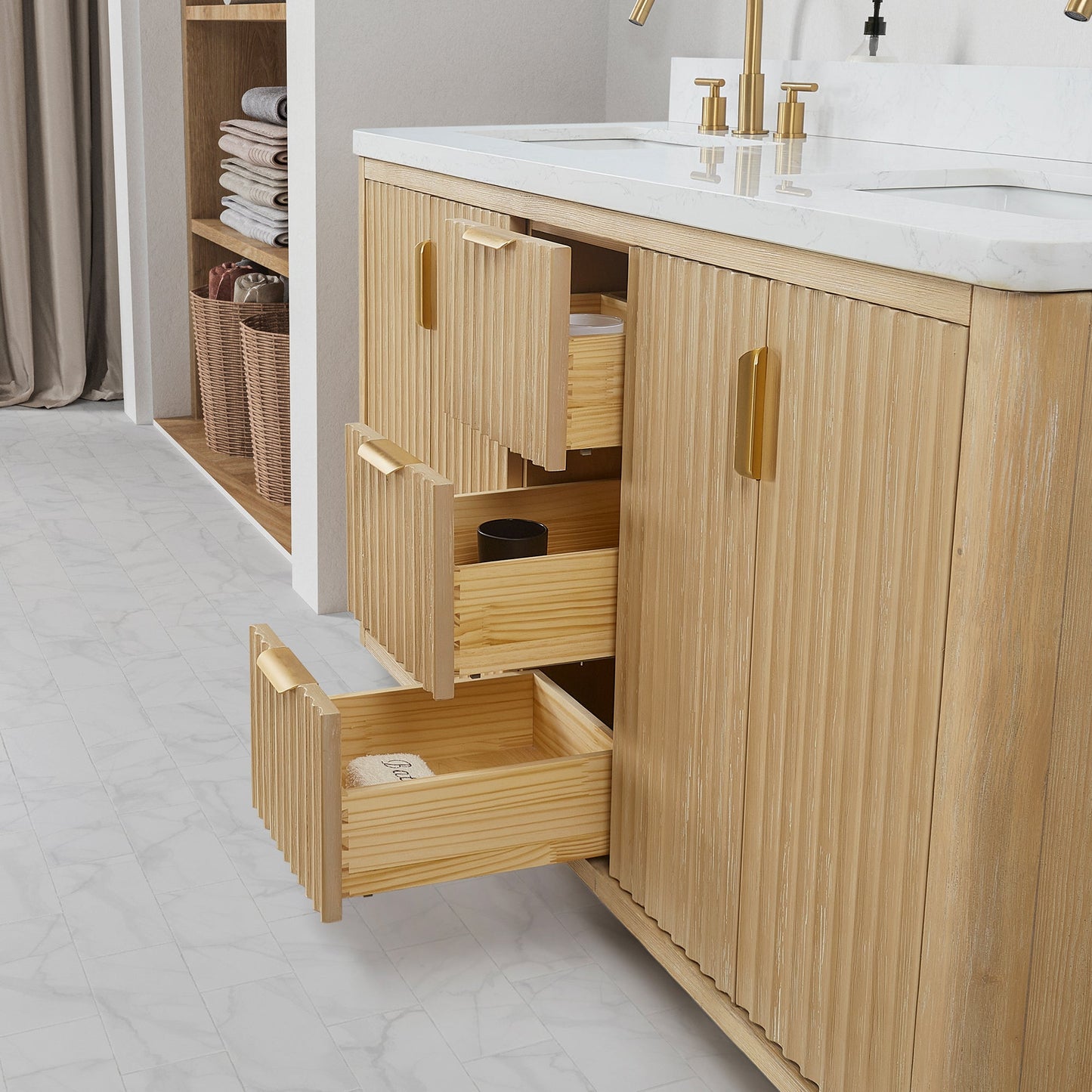 Cádiz 72in. Free-standing Double Bathroom Vanity in Washed Ash Grey with Composite top in Lightning White | Brushed Gold