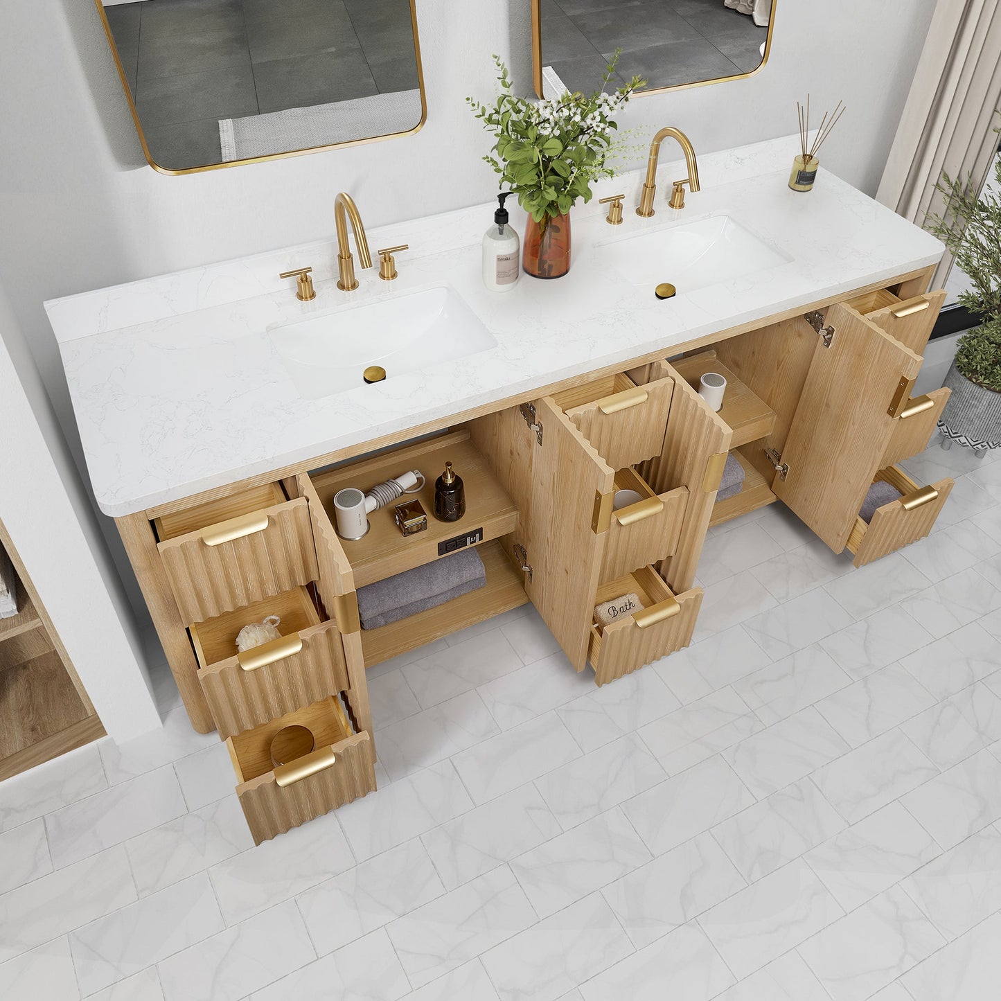 Cádiz 84in. Free-standing Double Bathroom Vanity in Washed Ash Grey with Composite top in Lightning White | Brushed Gold
